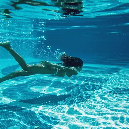 Hard Rock - Puerto Banus (adults Only) 4* 马尔韦利亚